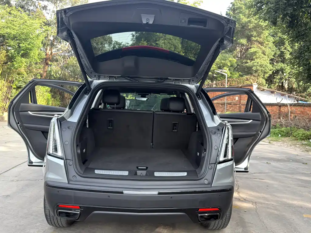 Cadillac XT5 2023 — фото 11
