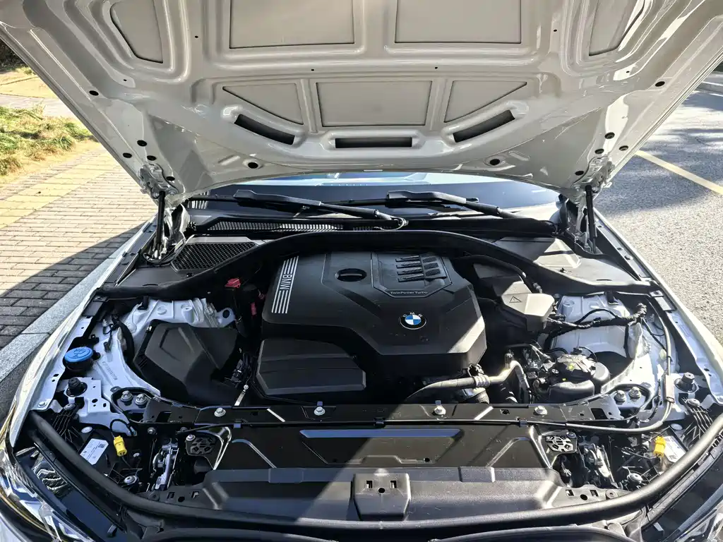 BMW 3 Series 2023 — фото 13