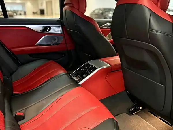 BMW 8 Series 2022