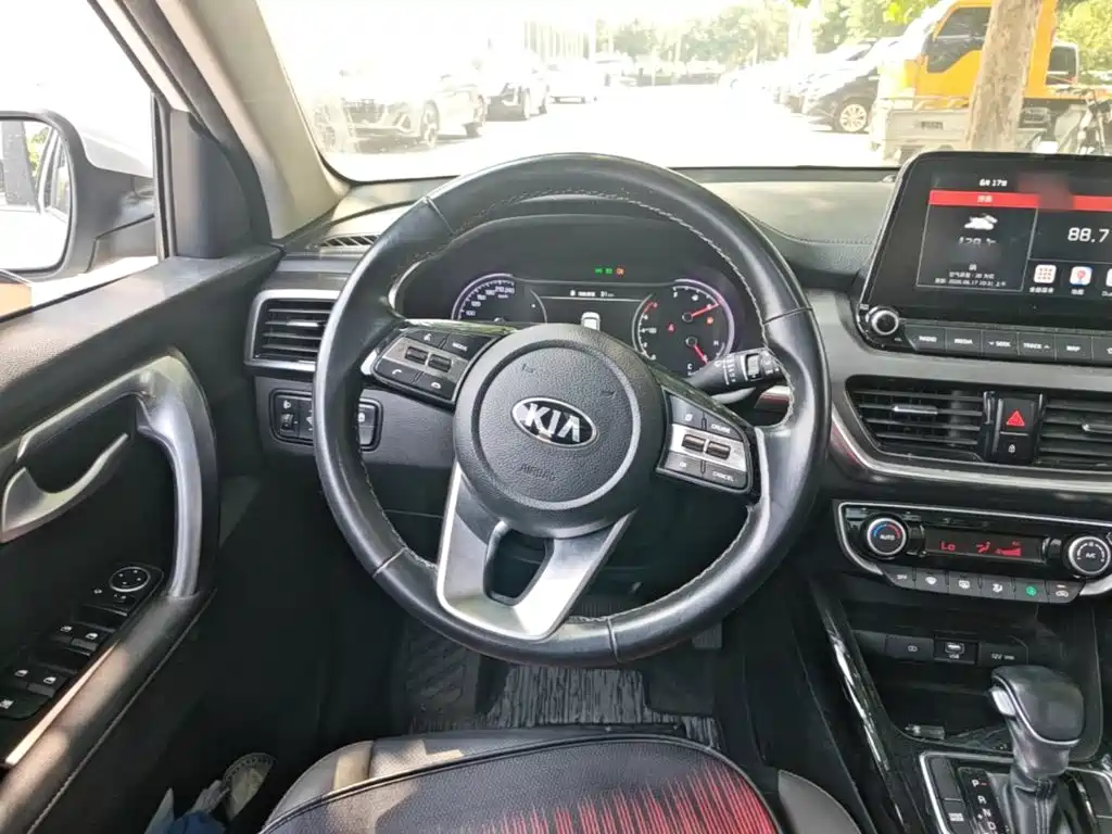 Kia Sportage 2021 — фото 11