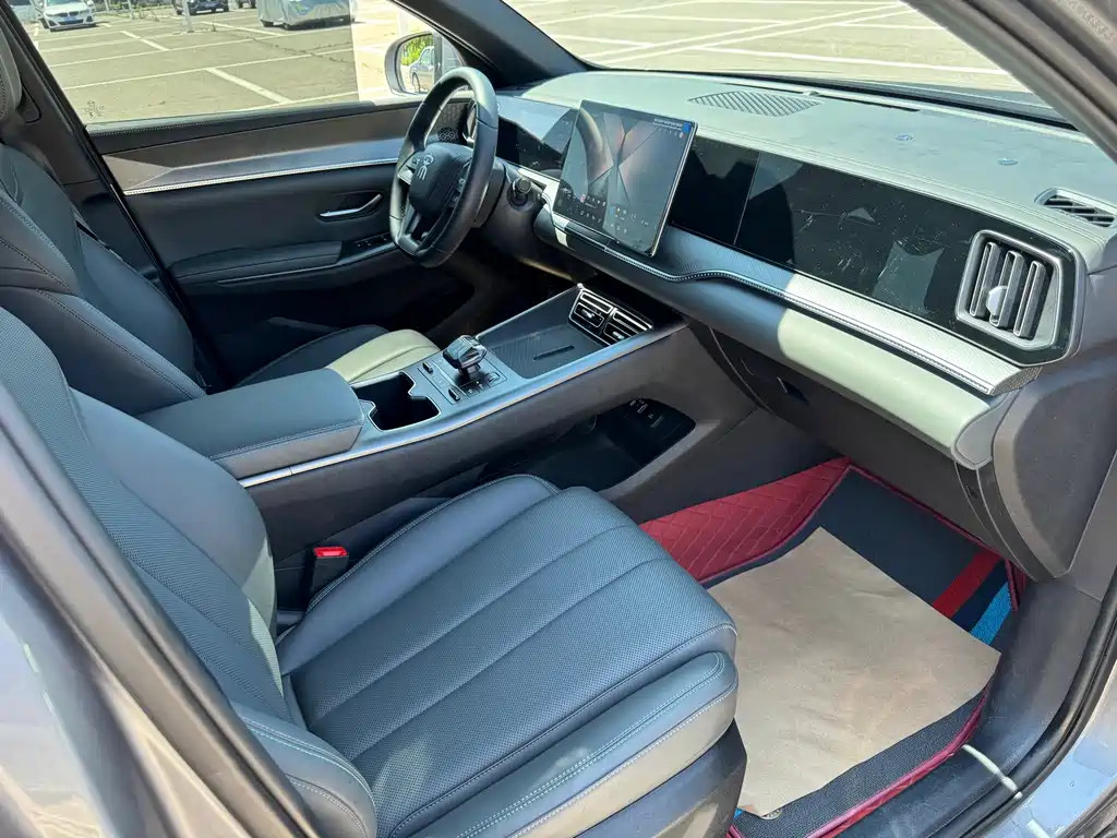 BYD L DM-i 2025 — фото 14
