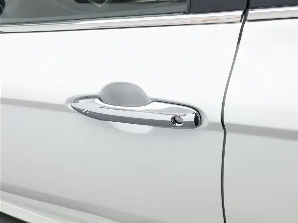 Toyota Camry 2020 — фото 18
