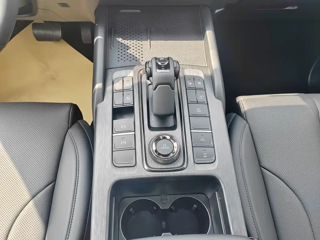 Haval H9 2025 — фото 10