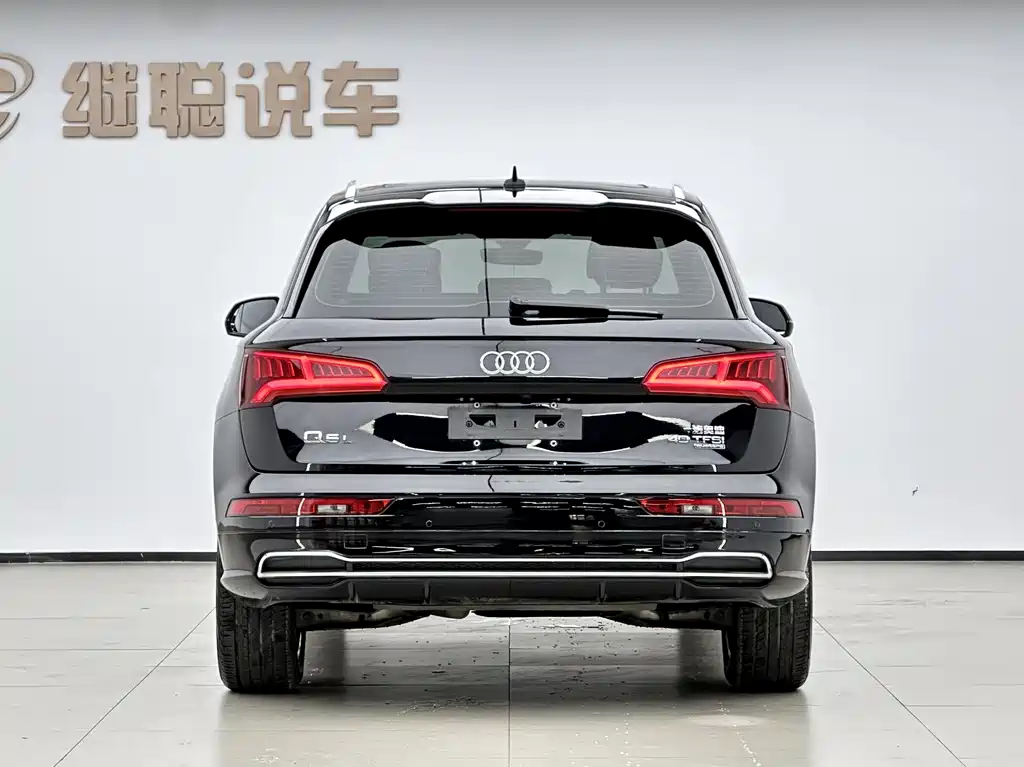 Audi Q5L 2019 — фото 6