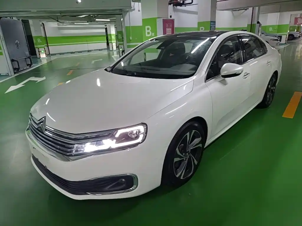 Citroen C6 2017 — фото 1