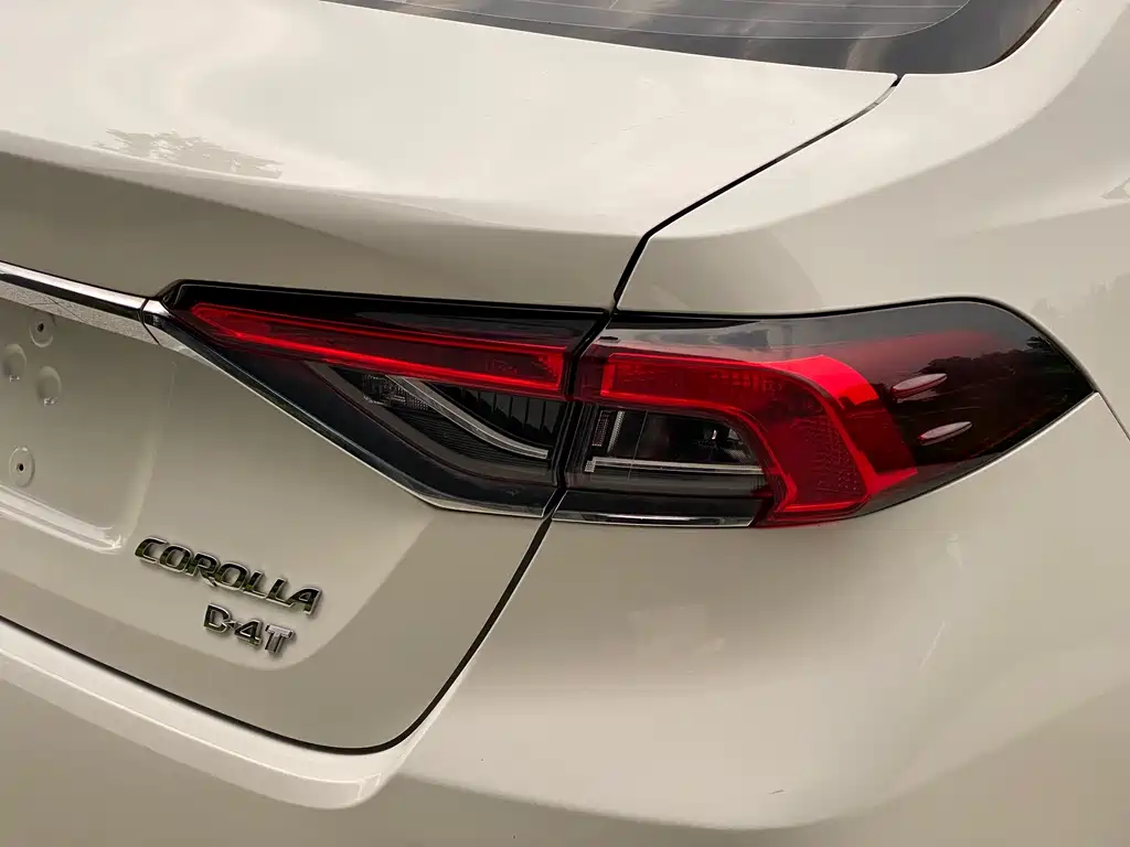 Toyota Corolla 2022 — фото 16