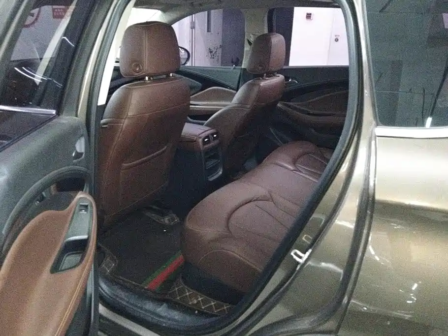 Buick Envision Plus 2018 — фото 11