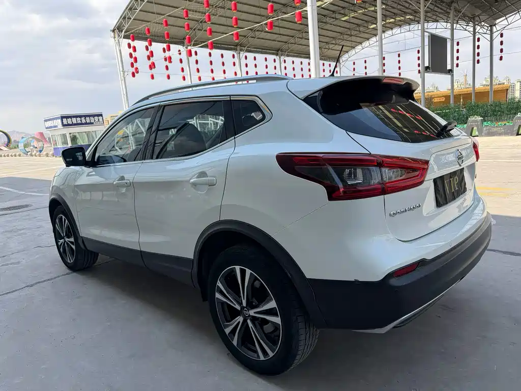 Nissan Qashqai 2021 — фото 4