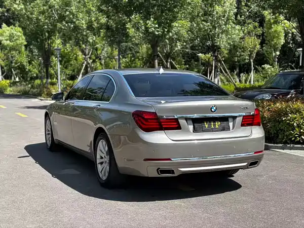 BMW 7 Series 2015