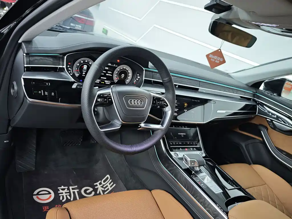 Audi A8 2023 — фото 14