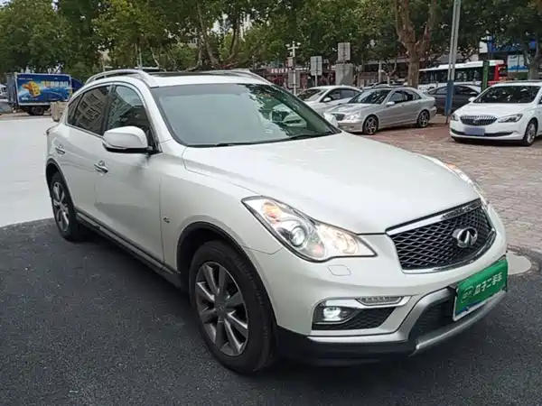 Infiniti QX50 2015