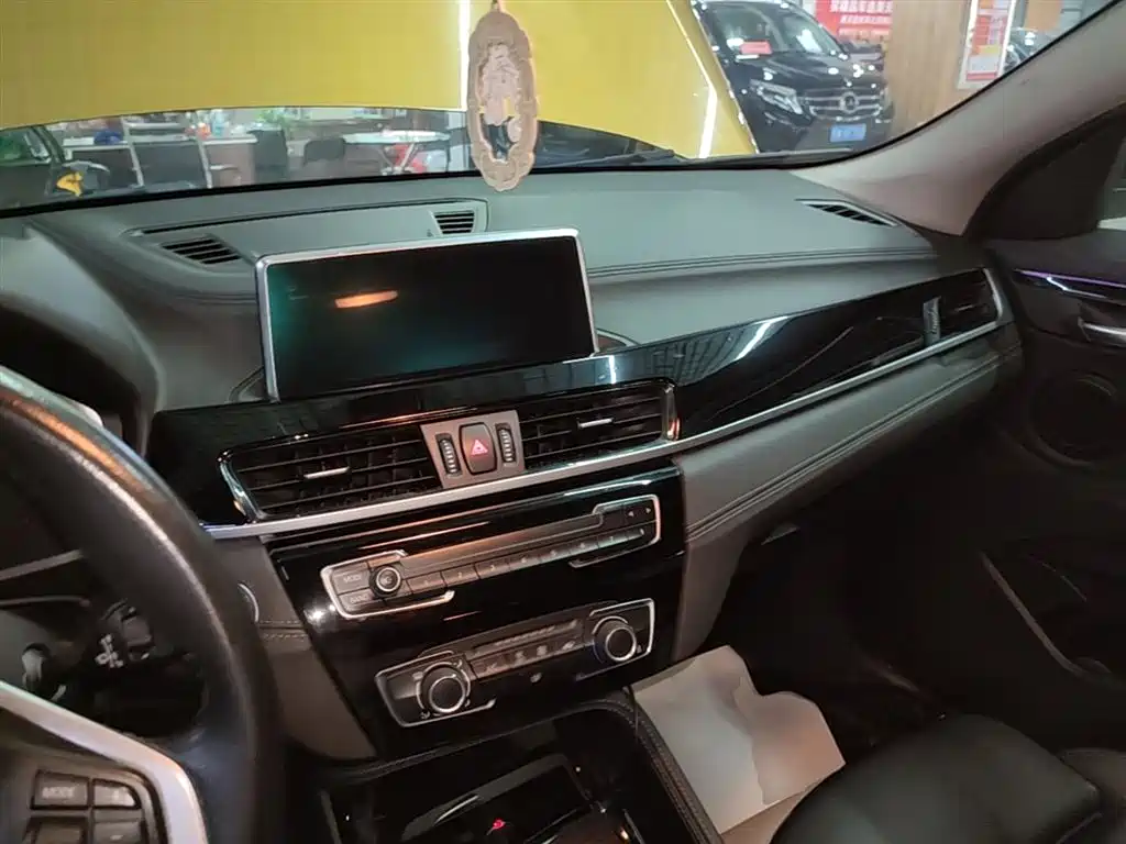 BMW X2 2019 — фото 10