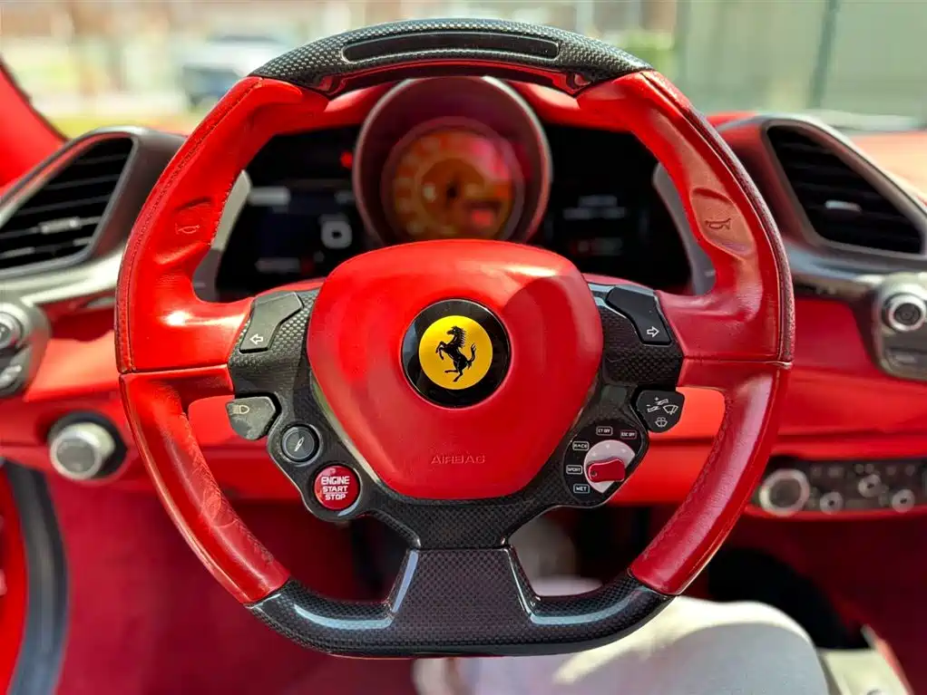 Ferrari 488 2016 — фото 7