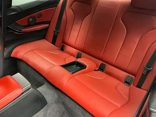 BMW M4 2016