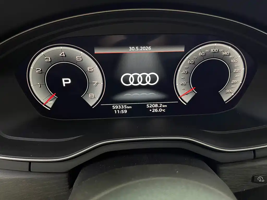 Audi A4L 2023 — фото 12