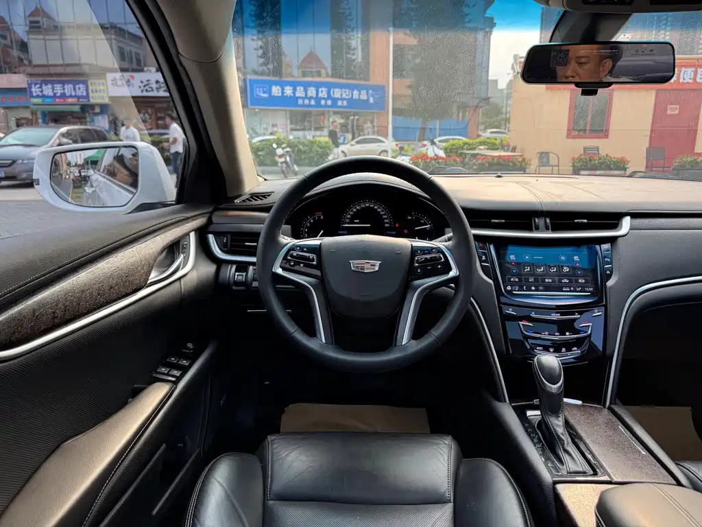 Cadillac XTS 2019 — фото 17