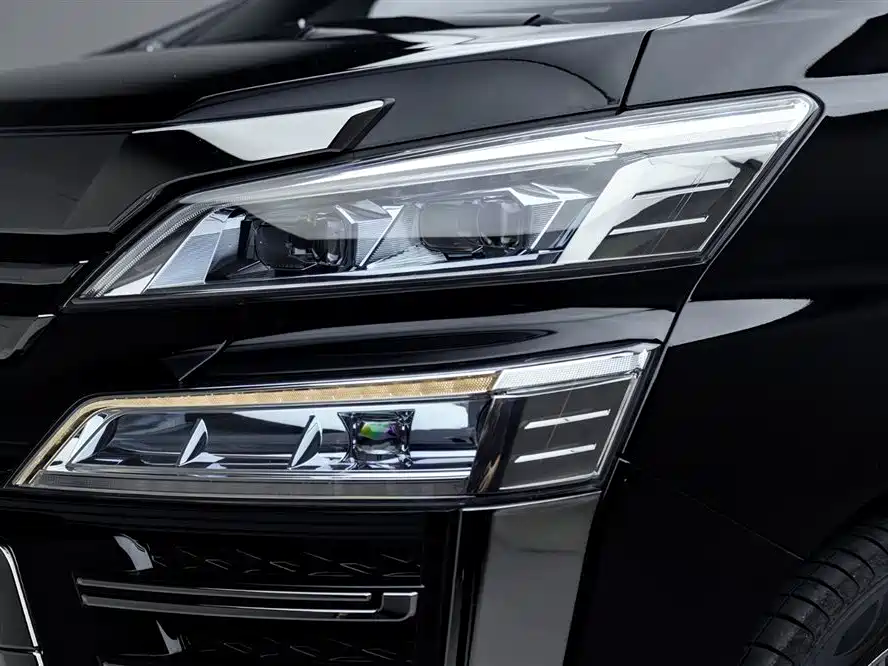 Toyota Vellfire 2021 — фото 7