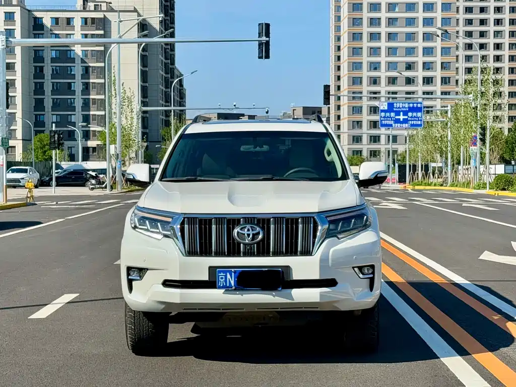 Toyota Prado 2020 — фото 2