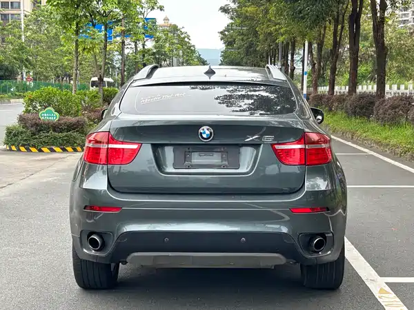 BMW X6 2011