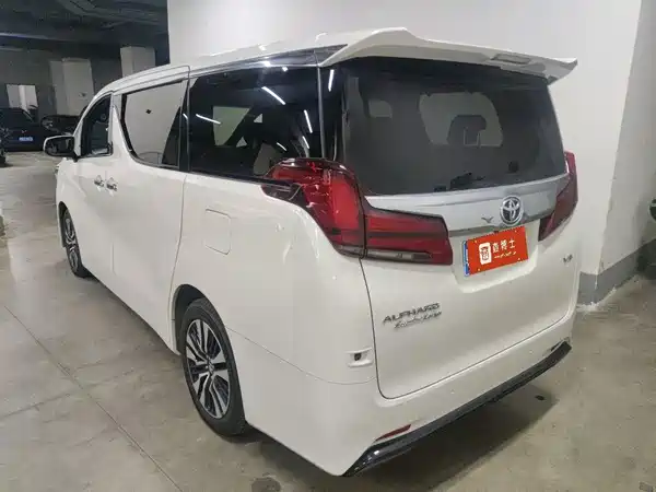 Toyota Alphard 2019