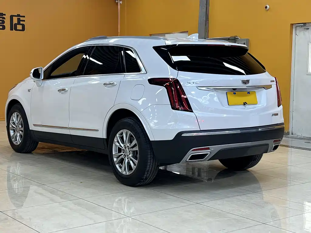 Cadillac XT5 2022 — фото 4