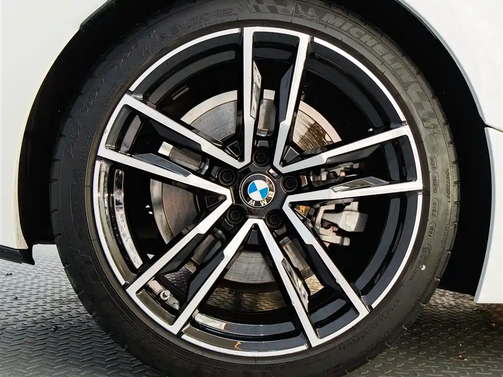 BMW Z4 2024 — фото 13