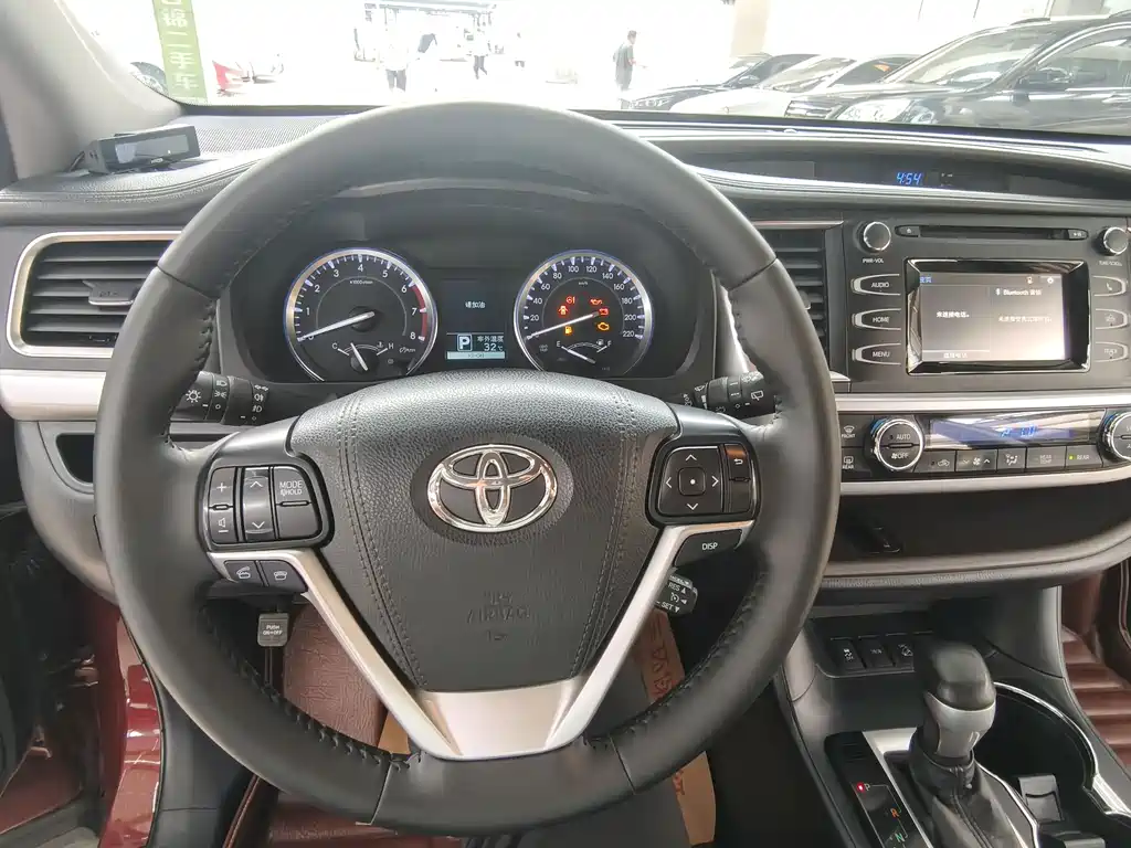 Toyota Highlander 2016 — фото 8