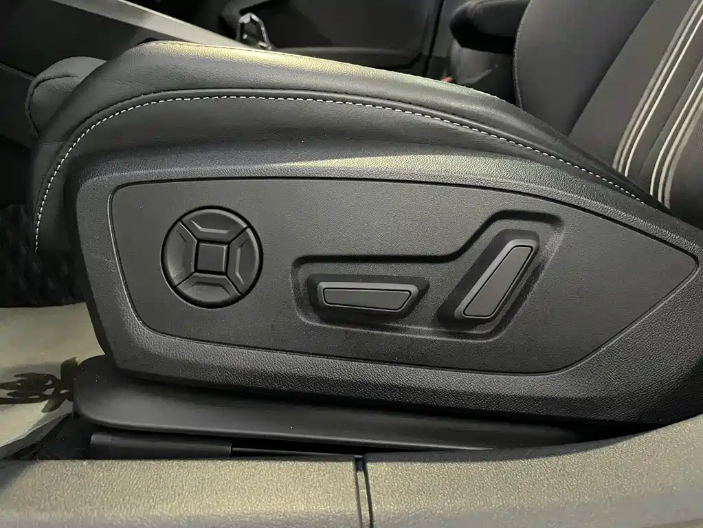 Audi A3 2023 — фото 20