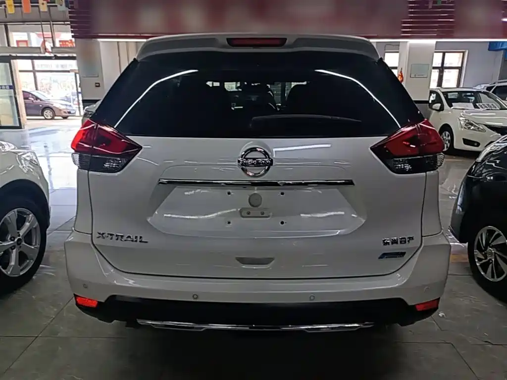 Nissan X-Trail 2018 — фото 6