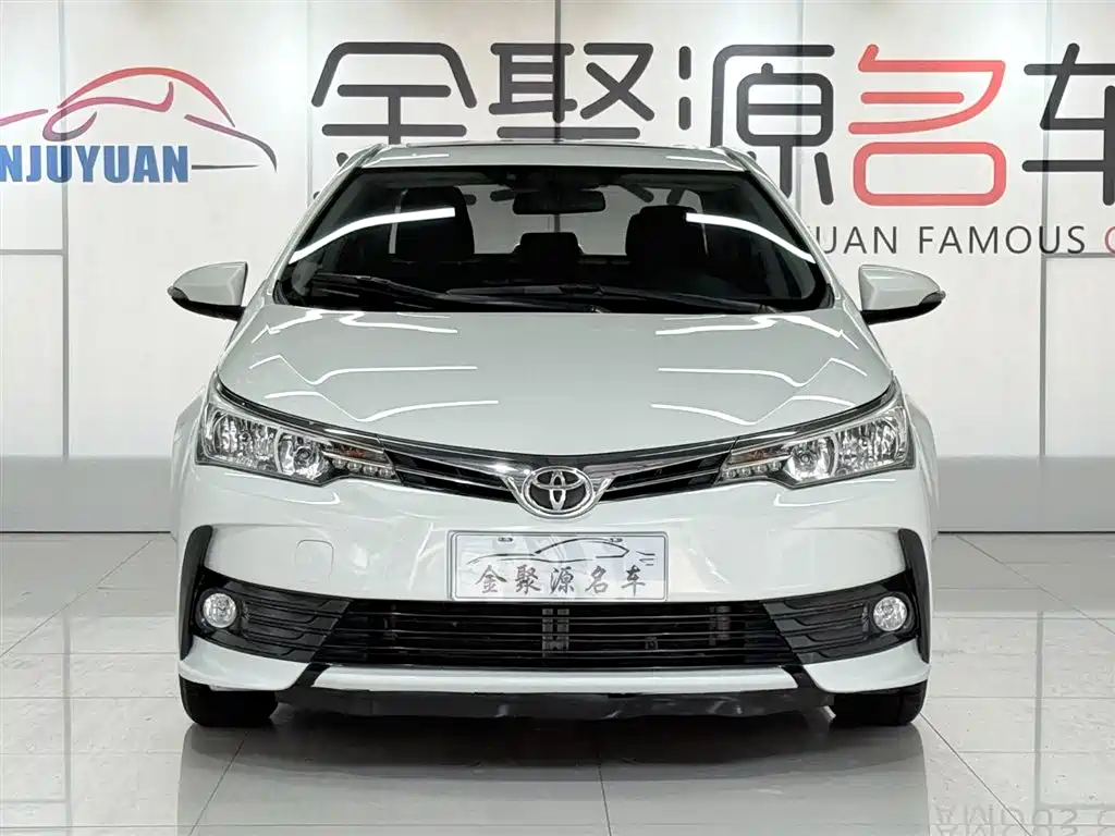 Toyota Corolla 2018 — фото 2