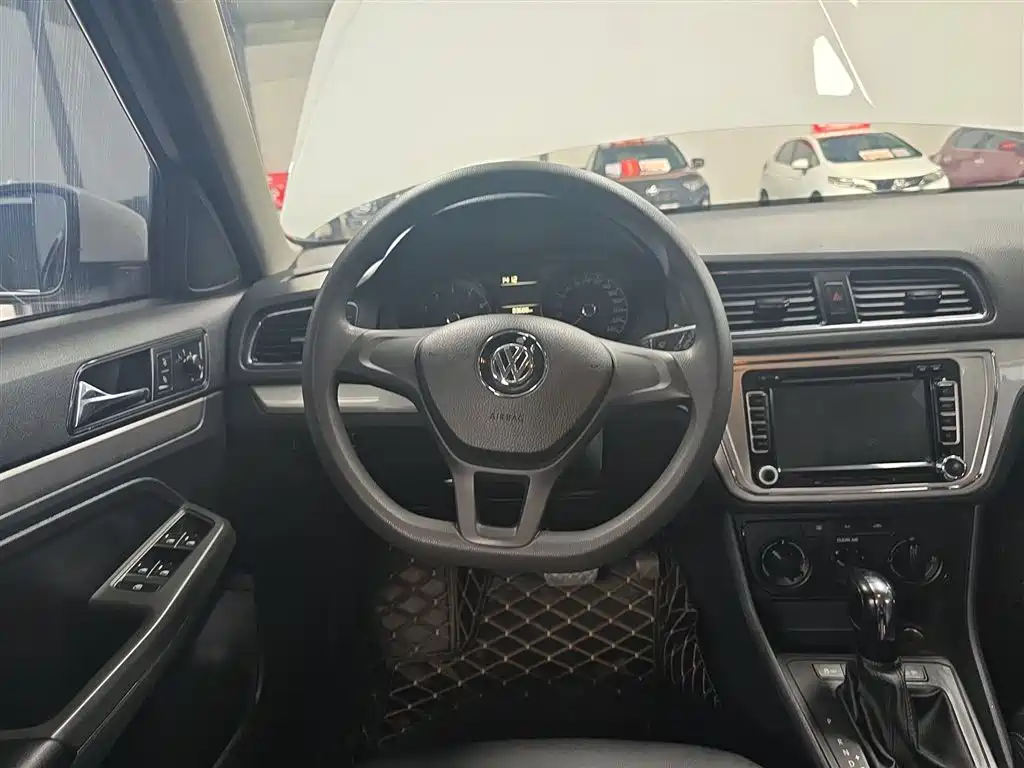 Volkswagen Gran Lavida 2016 — фото 11