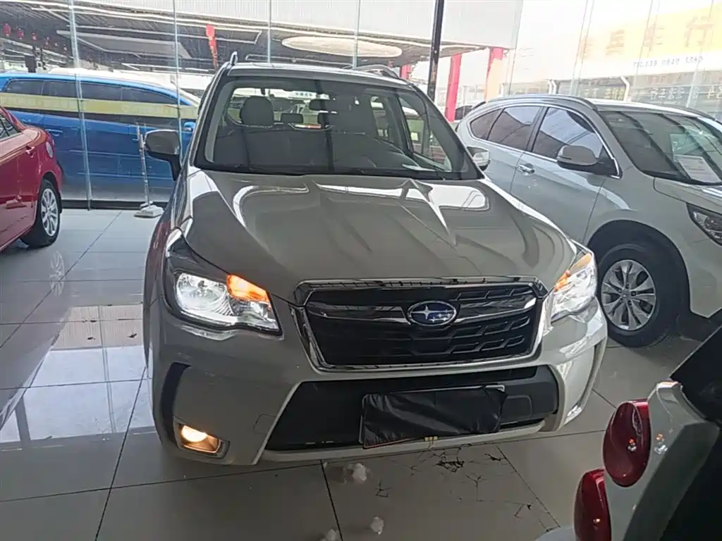 Subaru Forester 2016 — фото 3