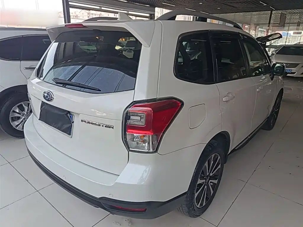 Subaru Forester 2016 — фото 7
