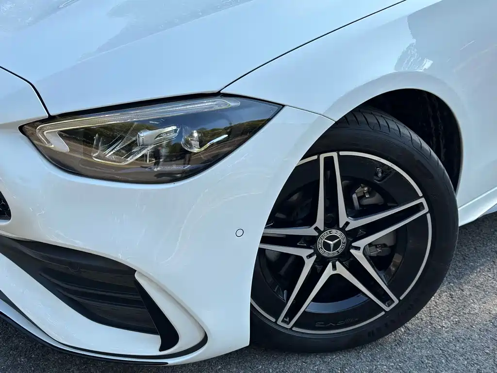 Mercedes-Benz C-Class 2024 — фото 2