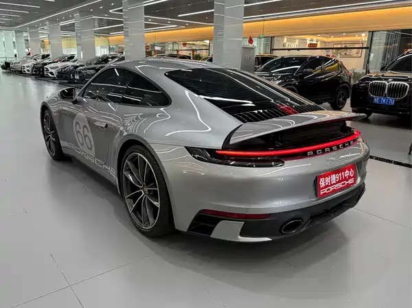 Porsche 911 2022