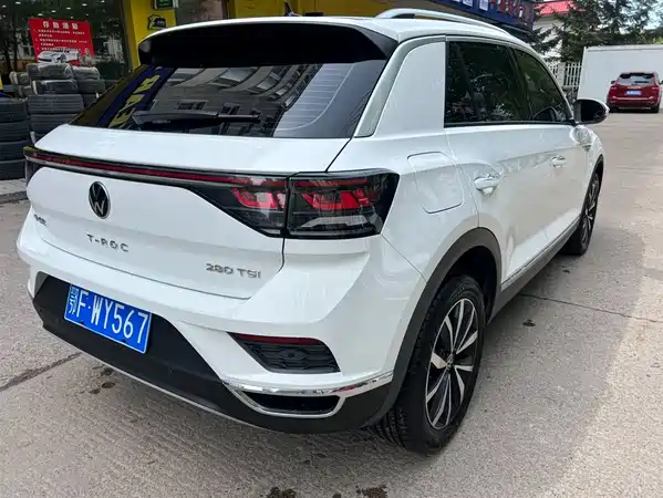 Volkswagen T-Roc 2023