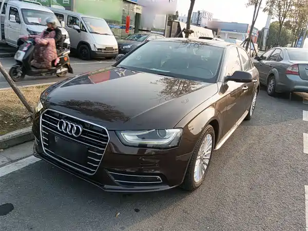 Audi A4L 2015