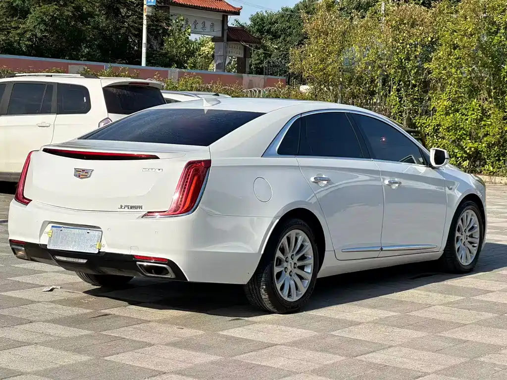 Cadillac XTS 2018 — фото 5