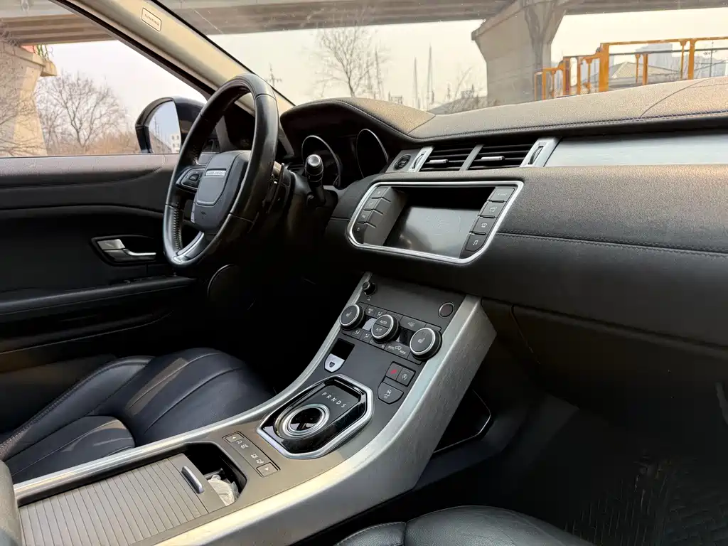 Land Rover Evoque 2016 — фото 14