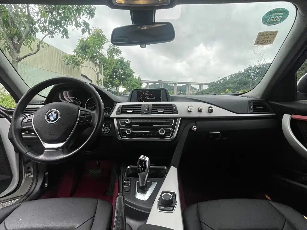 BMW 3 Series 2015 — фото 6