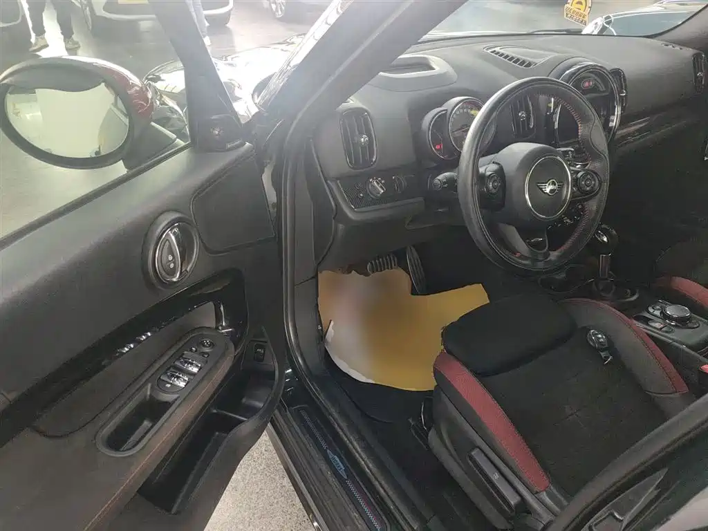 MINI JCW Countryman 2019 — фото 12