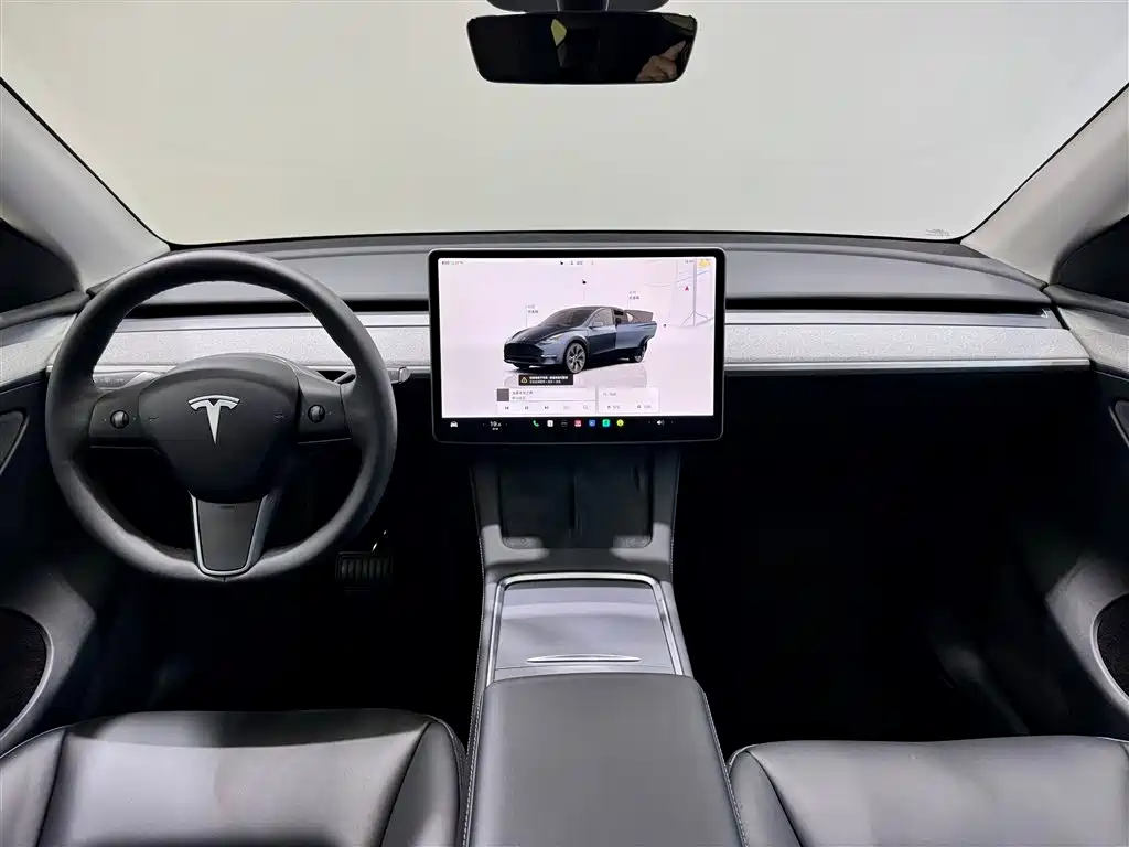 Tesla Model Y 2024 — фото 13