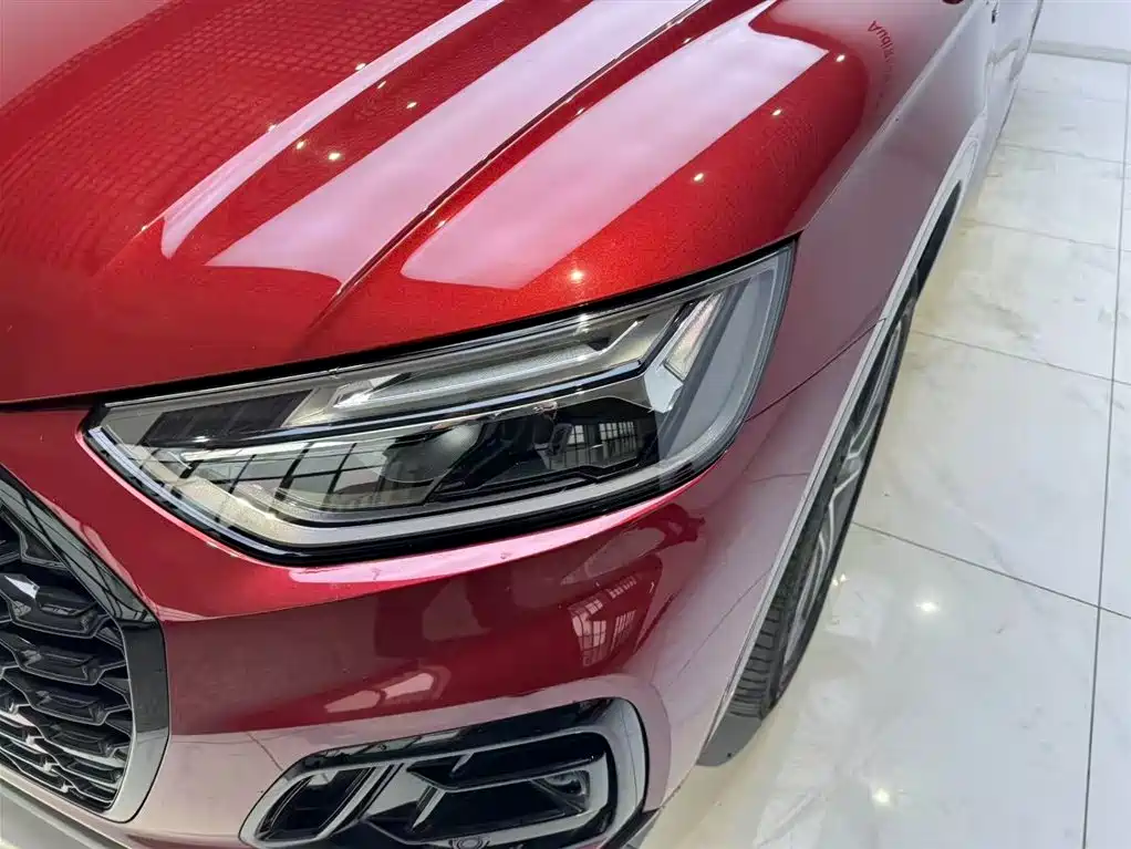 Audi Q5L Sportback 2023 — фото 14