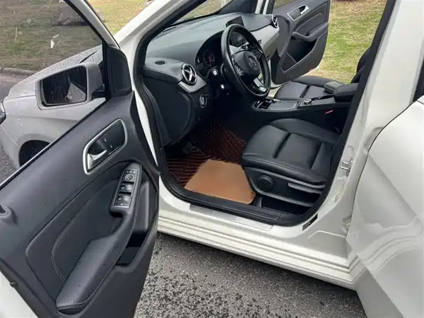 Mercedes-Benz B-Class 2017