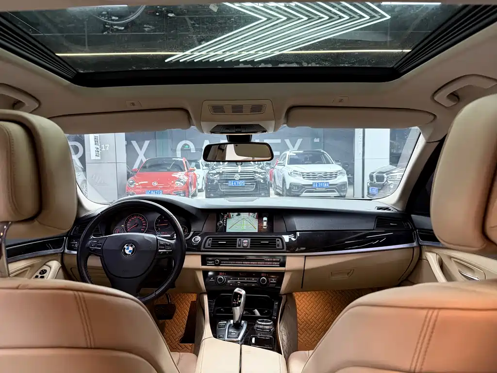 BMW 5 Series 2013 — фото 17