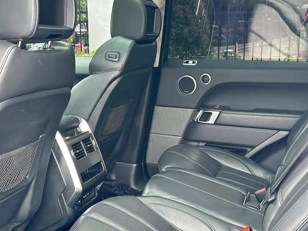Land Rover Sport 2017 — фото 10