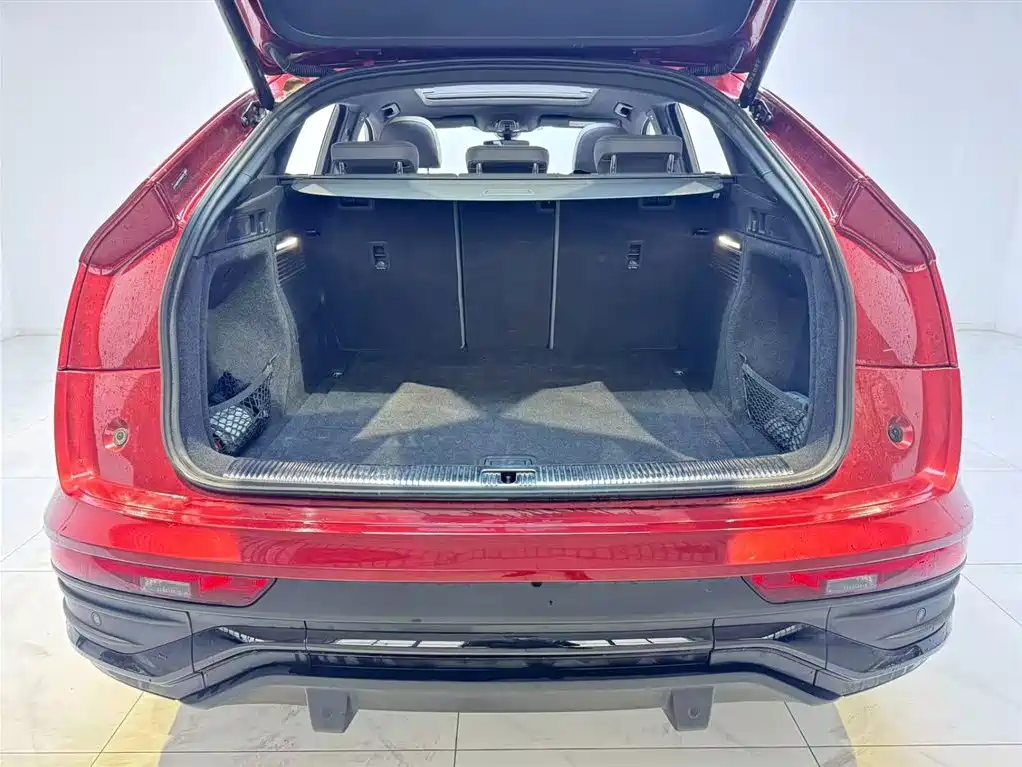 Audi Q5L Sportback 2023 — фото 6