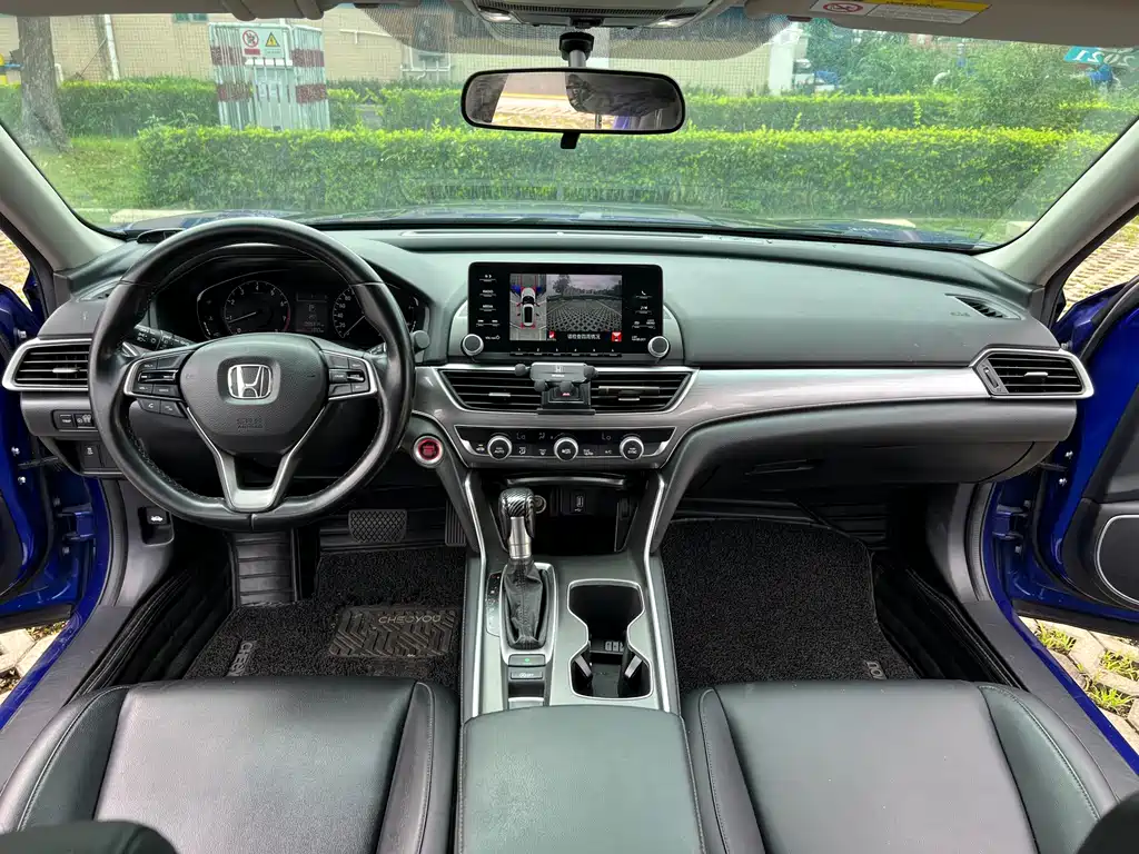 Honda Accord 2019 — фото 9