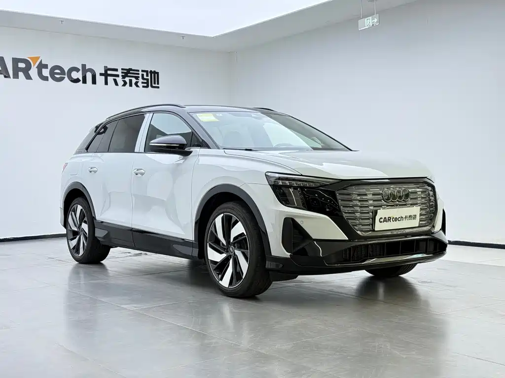 Audi Q5 e-tron — фото 7