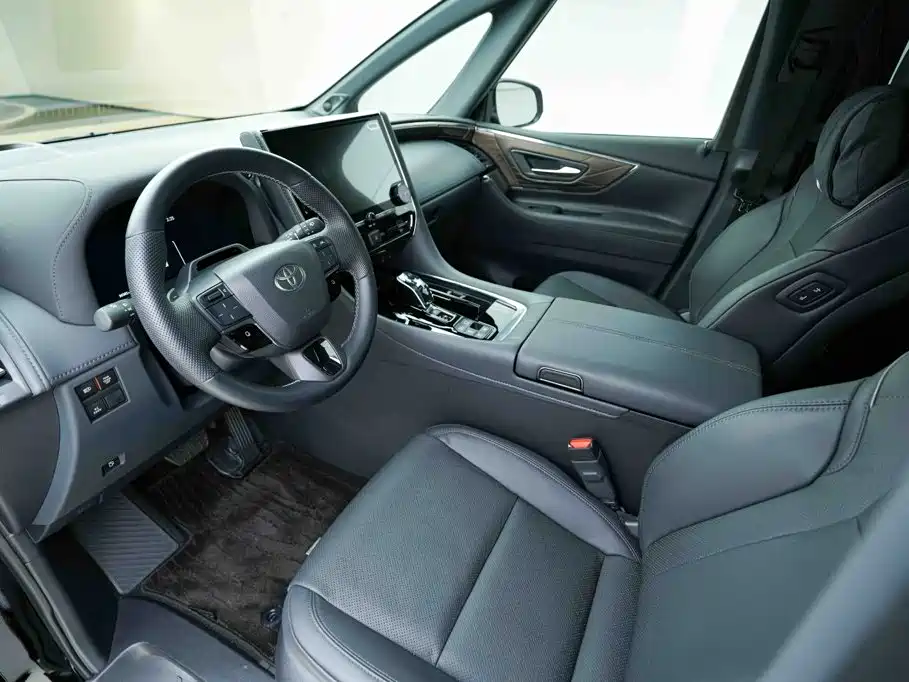 Toyota Alphard 2025 — фото 10